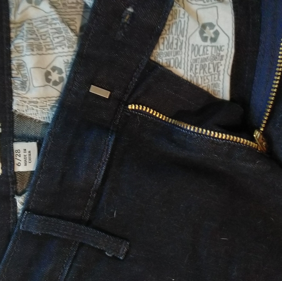 A New Day blue jeans size 6/28  bell bottom/boot cut - Picture 2 of 6